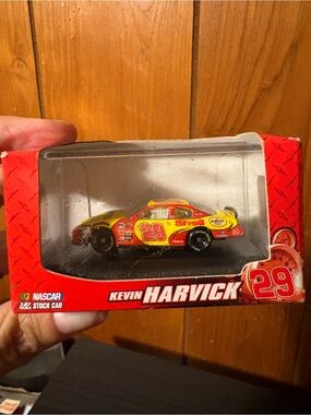Winner's Circle NASCAR 1:87 Kevin Harvick Shell #29 Stock Car With Case